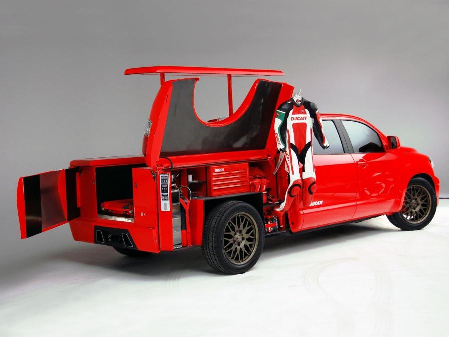  Toyota Tundra Ducati Transporter Concept 2008 года  (фото 3 из 7)